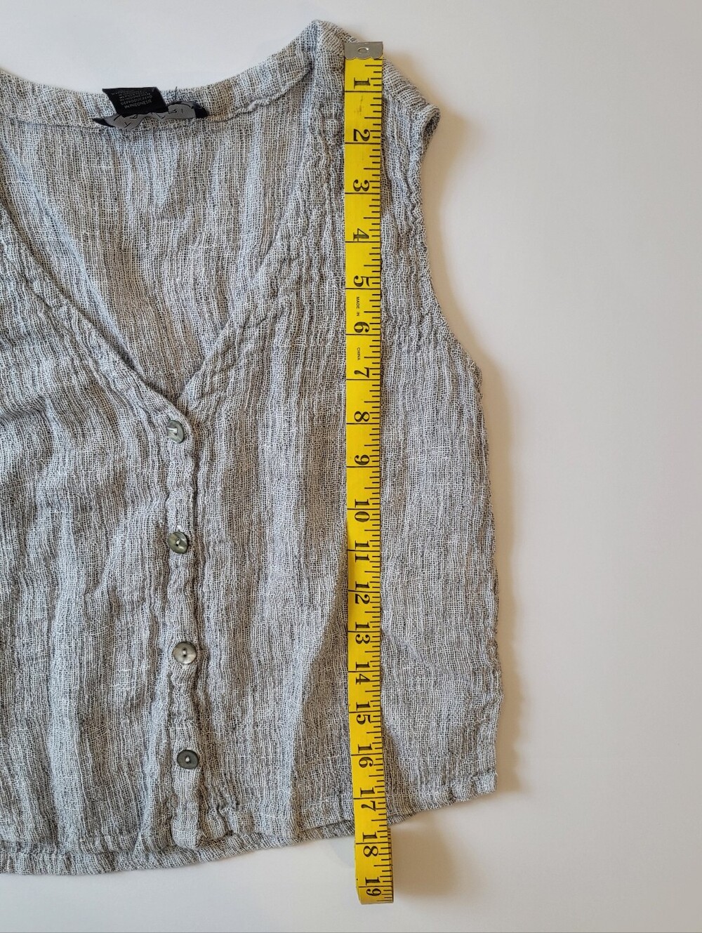 Tahari 100% Linen V-Neck Button Front Crop Vest Top Grey White XS - Picture 11 of 11